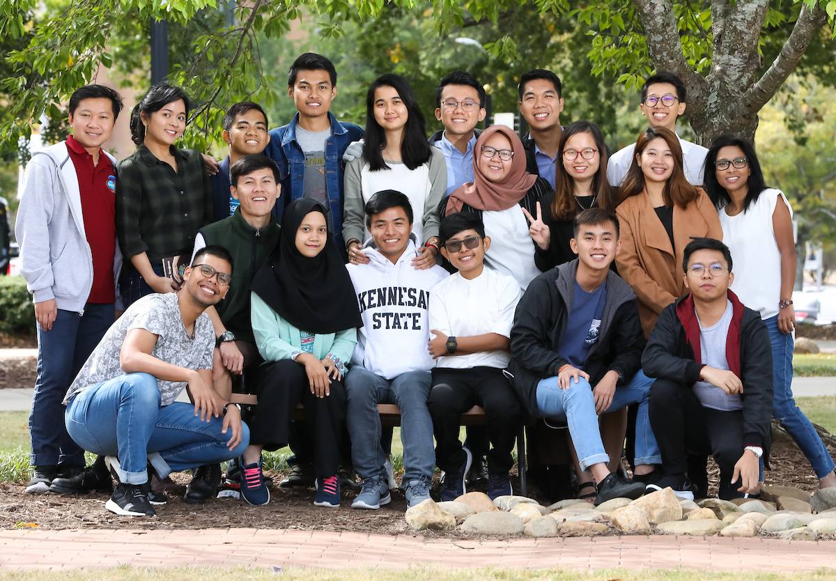 Young Southeast Asian Leaders Initiative group members at KSU